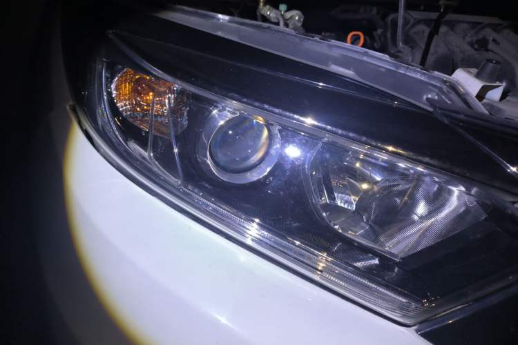 Used Honda Vezel 2022 1.5L CVT Phantom Night Pioneer Edition Right Front Headlight