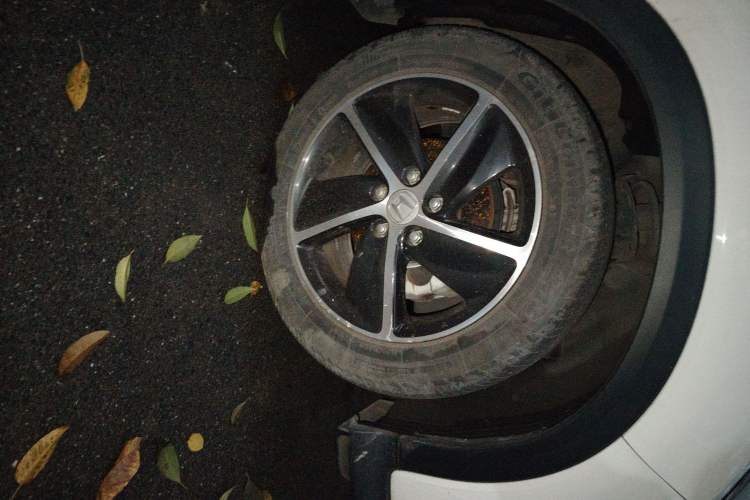 Used Honda Vezel 2022 1.5L CVT Phantom Night Pioneer Edition Right Front Wheel Hub