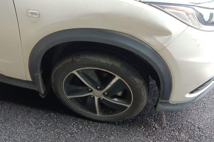 Used Honda Vezel 2022 1.5L CVT Phantom Night Pioneer Edition Right Front Wheel Hub