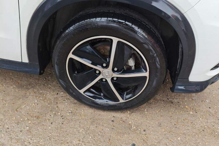 Used Honda Vezel 2022 1.5L CVT Phantom Night Pioneer Edition Right Front Wheel Hub