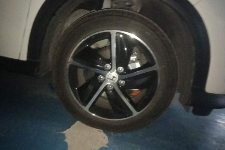 Used Honda Vezel 2022 1.5L CVT Phantom Night Pioneer Edition Right Front Wheel Hub