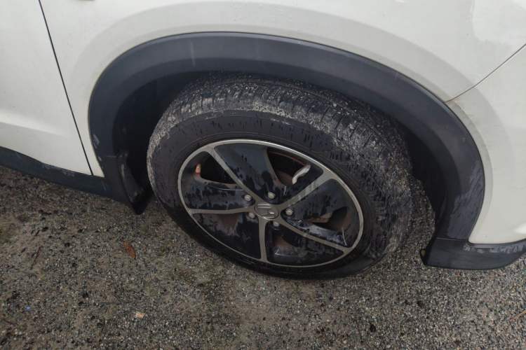 Used Honda Vezel 2022 1.5L CVT Phantom Night Pioneer Edition Right Front Wheel Hub
