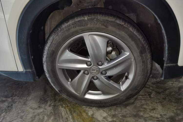 Used Honda Vezel 2022 1.5L CVT Elite Smart Edition Right Front Wheel Hub