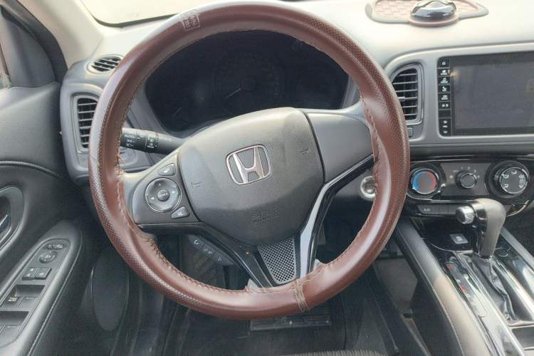 Used Honda Vezel 2022 1.5L CVT Phantom Night Pioneer Edition Steering Wheel