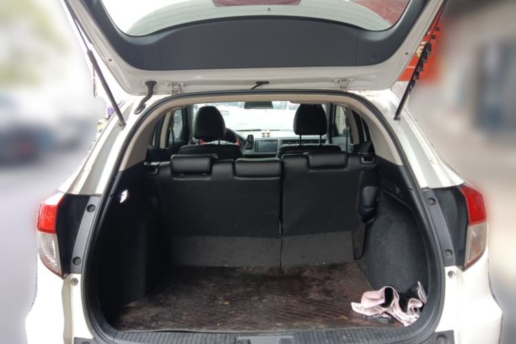 Used Honda Vezel 2022 1.5L CVT Phantom Night Pioneer Edition Trunk