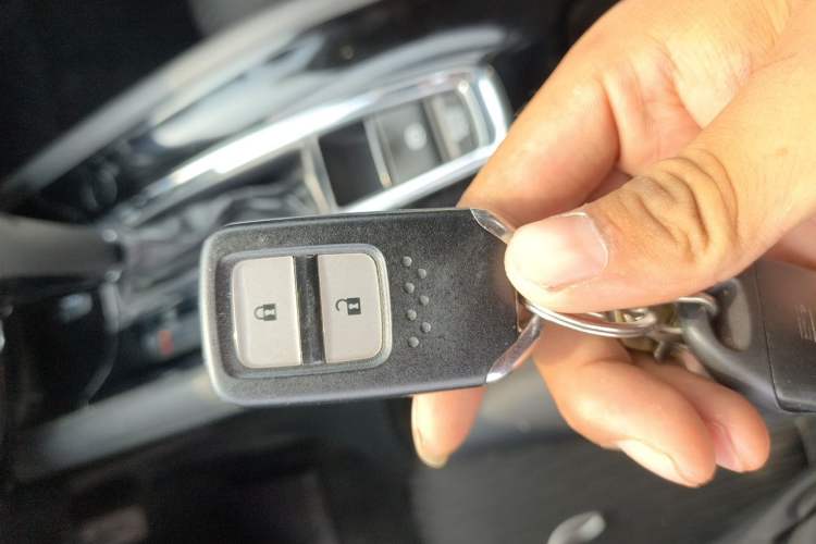 Used Honda Vezel 2022 1.5L CVT Phantom Night Pioneer Edition Vehicle Key