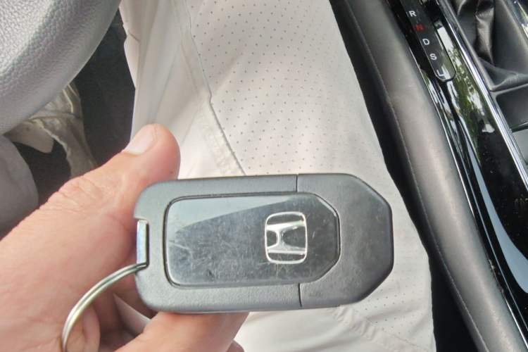 Used Honda Vezel 2022 1.5L CVT Elite Smart Edition Vehicle Key
