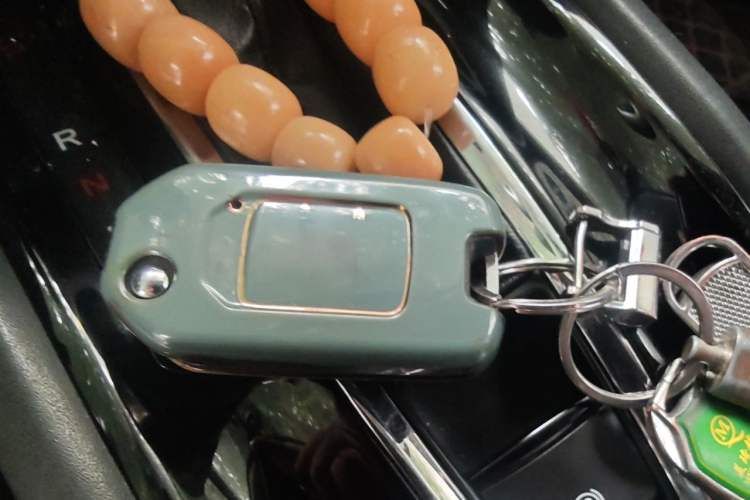 Used Honda Vezel 2022 1.5L CVT Phantom Night Pioneer Edition Vehicle Key