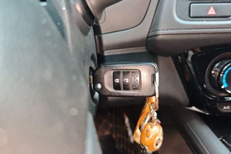 Used Honda Vezel 2022 1.5L CVT Phantom Night Pioneer Edition Vehicle Key