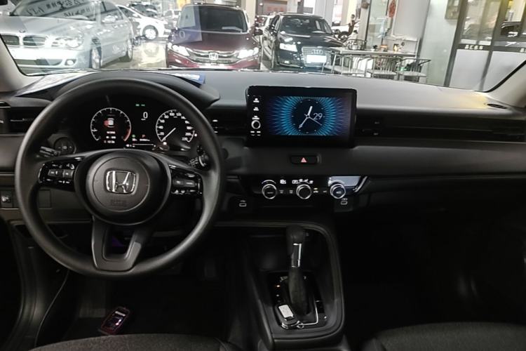 Used Honda Vezel 2023 1.5L CVT Tech Edition Center Console