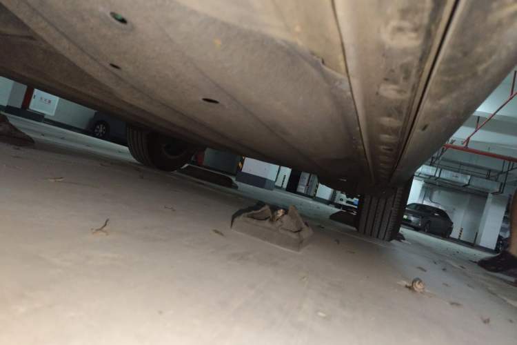 Used Honda Vezel 2023 1.5L CVT Elite Edition Chassis Front Left