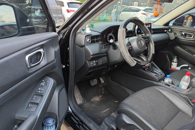 Used Honda Vezel 2023 1.5L CVT Tech Edition Driver Seat