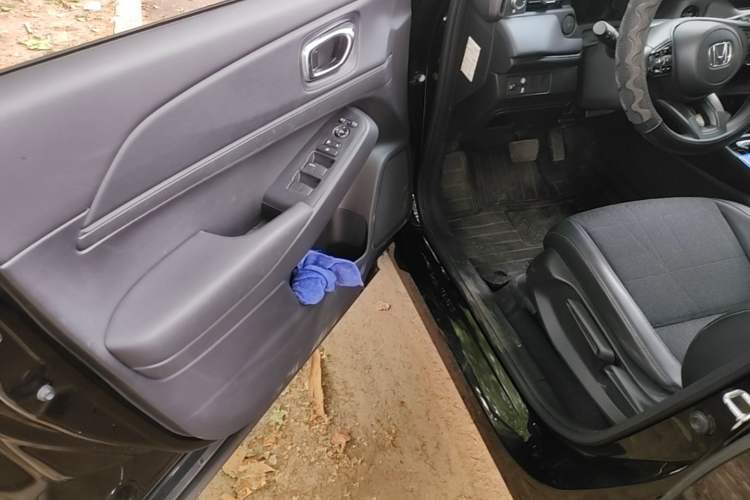 Used Honda Vezel 2023 1.5L CVT Tech Edition Driver Seat