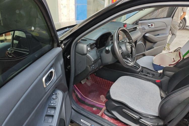 Used Honda Vezel 2023 1.5L CVT Pioneer Edition Driver Seat