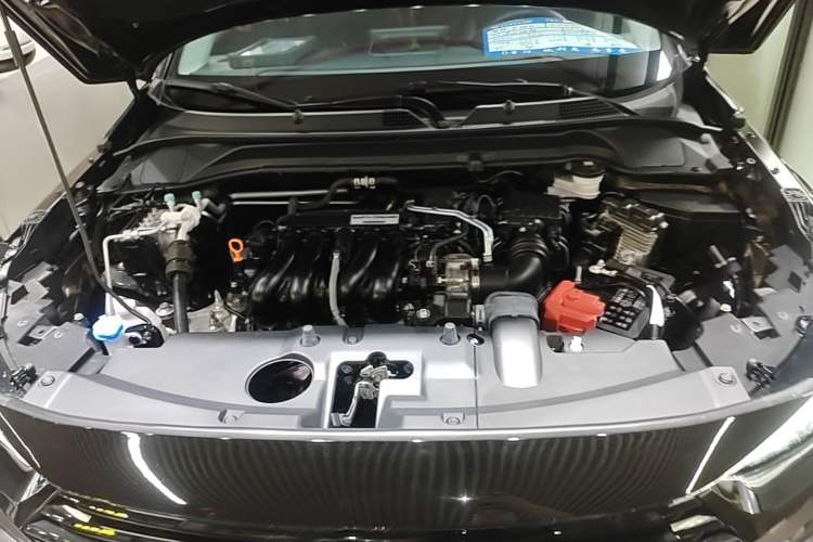 Used Honda Vezel 2023 1.5L CVT Tech Edition Engine Bay