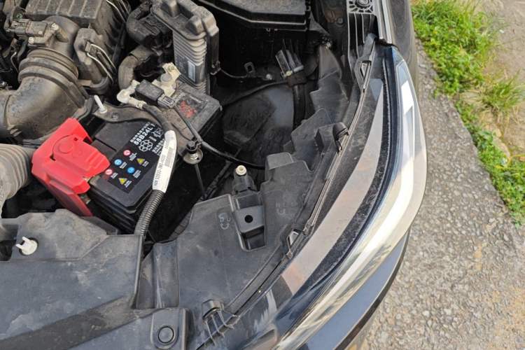 Used Honda Vezel 2023 1.5L CVT Tech Edition Engine Bay Left
