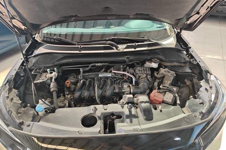 Used Honda Vezel 2023 1.5L CVT Elite Edition Engine Bay