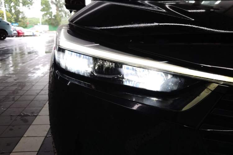 Used Honda Vezel 2023 1.5L CVT Tech Edition Exterior 6