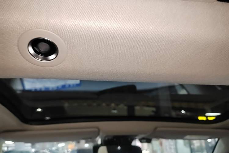 Used Honda Vezel 2023 1.5L CVT Tech Edition Headliner