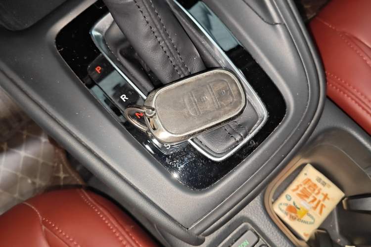 Used Honda Vezel 2023 1.5L CVT Elite Edition Interior 1