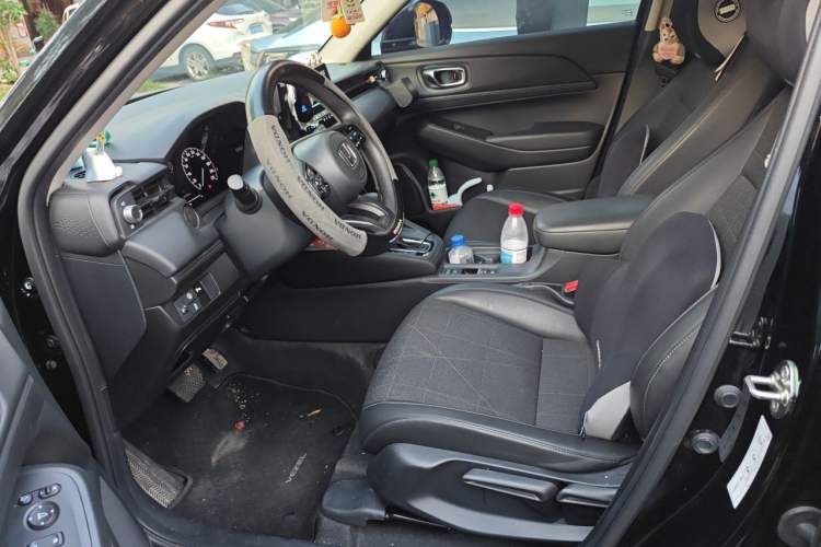 Used Honda Vezel 2023 1.5L CVT Tech Edition Left Front Seat