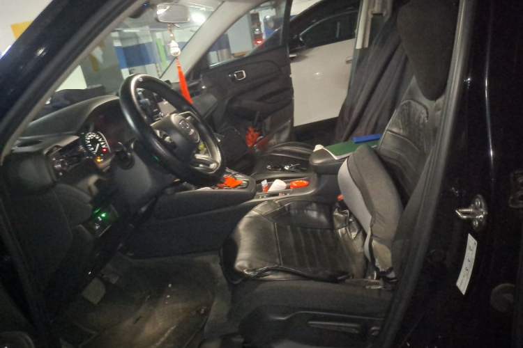 Used Honda Vezel 2023 1.5L CVT Elite Edition Left Front Seat