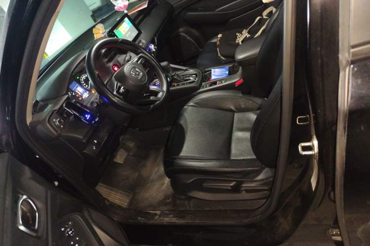 Used Honda Vezel 2023 1.5L CVT Elite Edition Left Front Seat