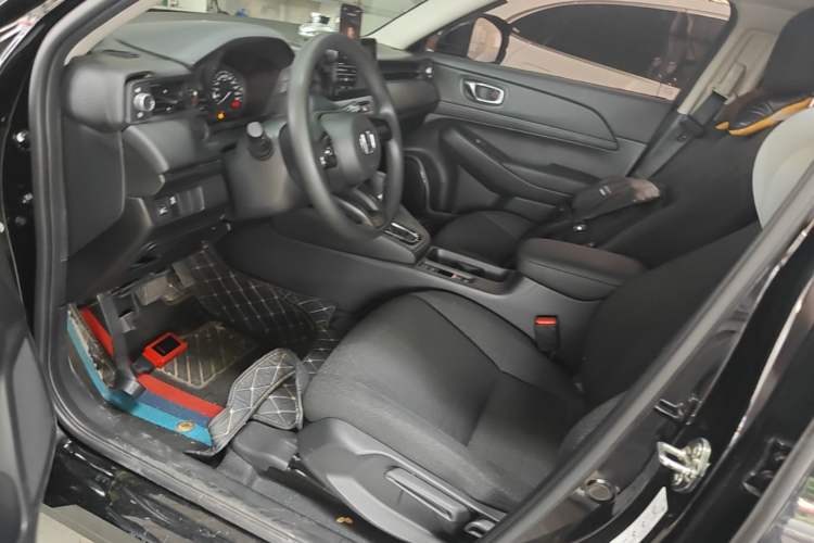 Used Honda Vezel 2023 1.5L CVT Elite Edition Left Front Seat