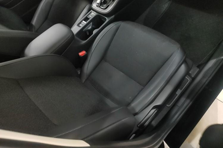 Used Honda Vezel 2023 1.5L CVT Tech Edition Right Front Seat