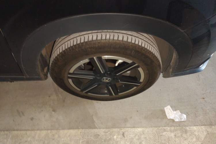Used Honda Vezel 2023 1.5L CVT Elite Edition Right Front Wheel Hub