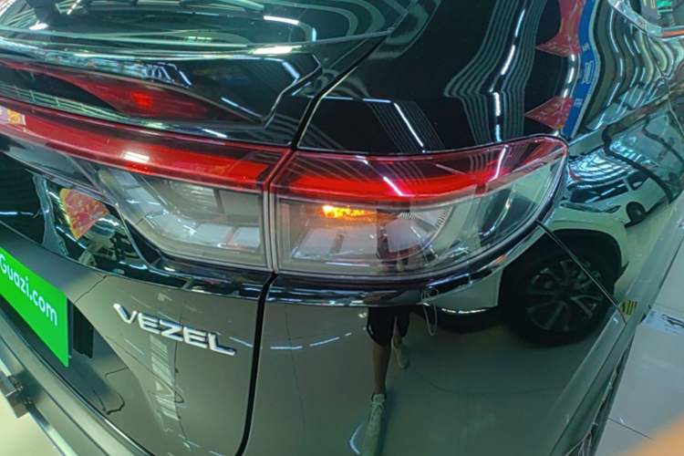 Used Honda Vezel 2023 1.5L CVT Tech Edition Right Rear Taillight