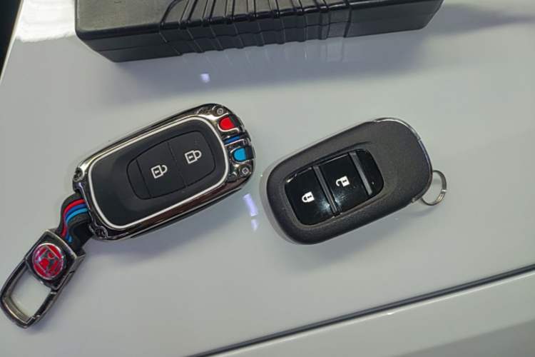 Used Honda Vezel 2023 1.5L CVT Tech Edition Vehicle Key