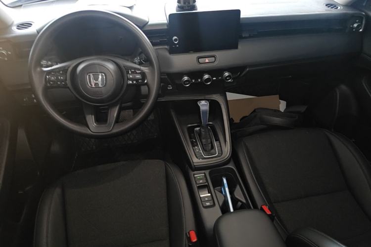 Used Honda Vezel 2023 1.5L CVT Tech Edition Center Console