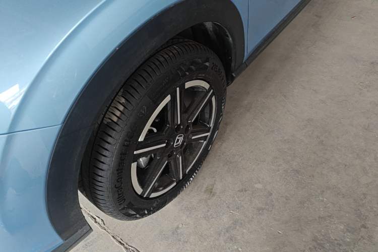 Used Honda Vezel 2023 1.5L CVT Tech Edition Left Front Wheel Hub