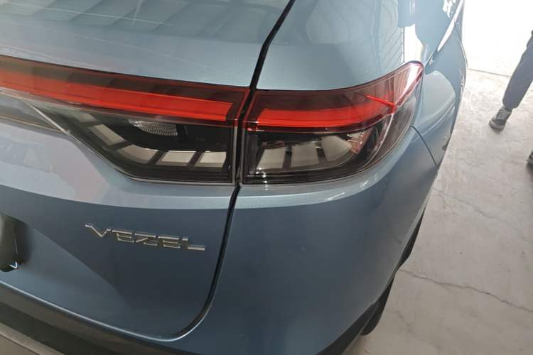 Used Honda Vezel 2023 1.5L CVT Tech Edition Right Rear Taillight