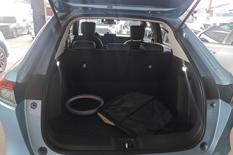 Used Honda Vezel 2023 1.5L CVT Tech Edition Trunk