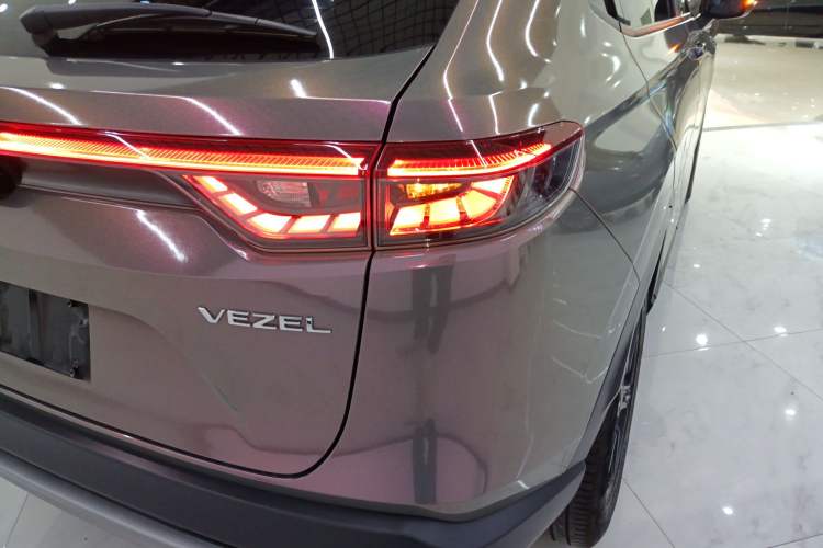 Used Honda Vezel 2023 1.5L CVT Tech Edition Exterior 6