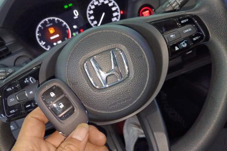 Used Honda Vezel 2023 1.5L CVT Tech Edition Interior 1