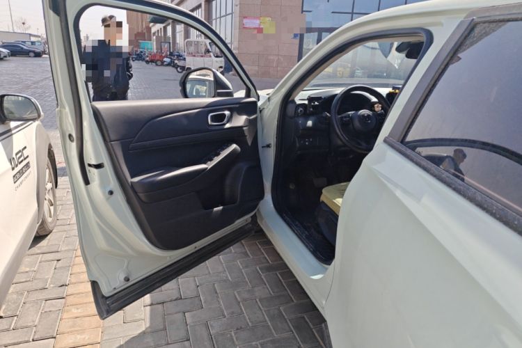 Used Honda Vezel 2023 1.5L CVT Luxury Edition Driver Seat