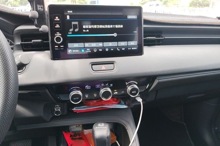 Used Honda Vezel 2023 1.5L CVT Tech Edition Audio And AC Panel