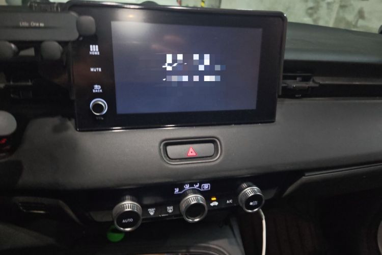 Used Honda Vezel 2023 1.5L CVT Elite Edition Audio And AC Panel