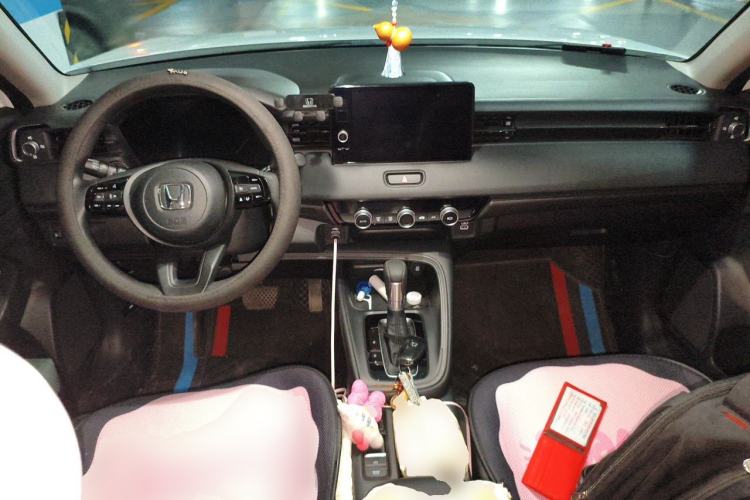Used Honda Vezel 2023 1.5L CVT Tech Edition Center Console
