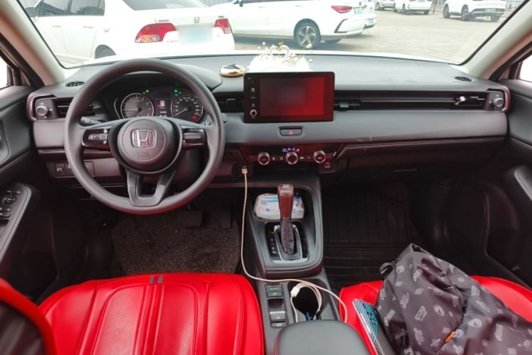 Used Honda Vezel 2023 1.5L CVT Elite Edition Center Console