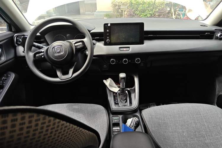 Used Honda Vezel 2023 1.5L CVT Elite Edition Center Console