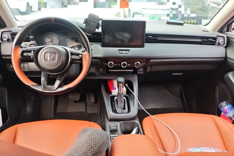 Used Honda Vezel 2023 1.5L CVT Elite Edition Center Console
