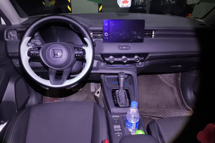 Used Honda Vezel 2023 1.5L CVT Tech Edition Center Console