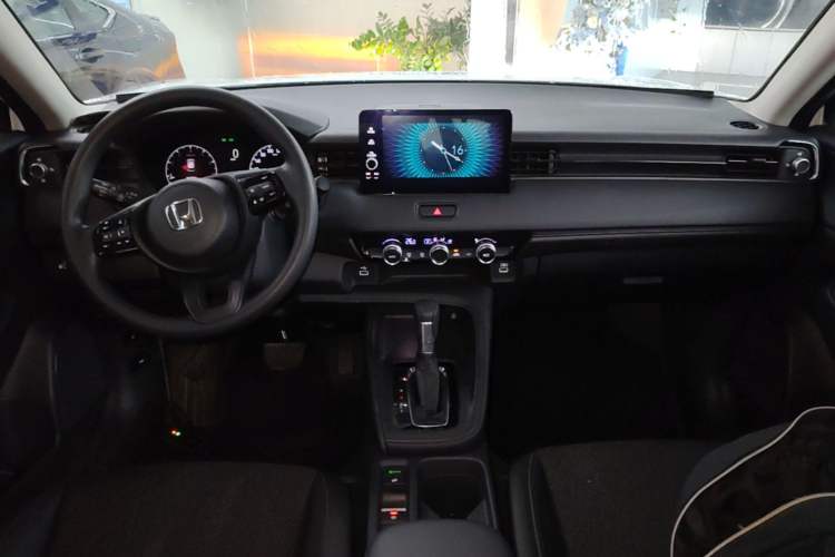 Used Honda Vezel 2023 1.5L CVT Tech Edition Center Console