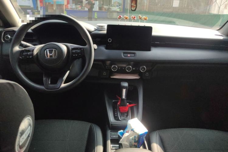 Used Honda Vezel 2023 1.5L CVT Tech Edition Center Console