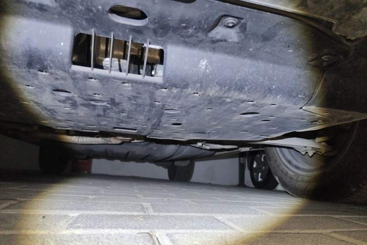 Used Honda Vezel 2023 1.5L CVT Elite Edition Chassis Front