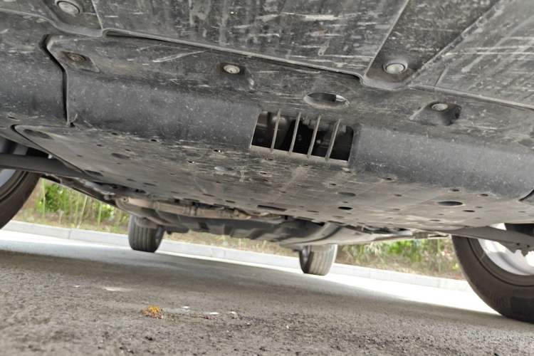 Used Honda Vezel 2023 1.5L CVT Elite Edition Chassis Front
